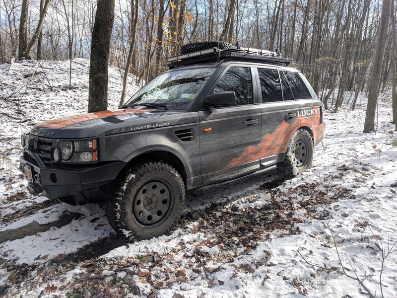Judges RR Sport with a few upgrades, yes those are sliders and it does have a winch.